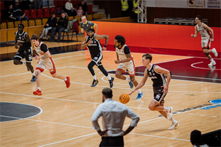 19. kolo TIPOS SBL: BC Prievidza : BC Komárno 101:76 (Vladimír Králik)