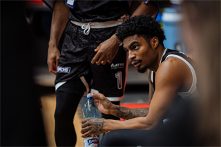 19. kolo TIPOS SBL: BC Prievidza : BC Komárno 101:76 (Vladimír Králik)