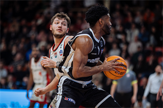 19. kolo TIPOS SBL: BC Prievidza : BC Komárno 101:76 (Vladimír Králik)