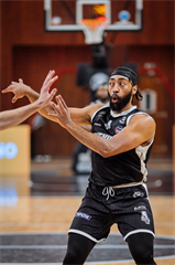 19. kolo TIPOS SBL: BC Prievidza : BC Komárno 101:76 (Vladimír Králik)