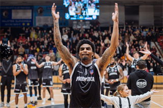 19. kolo TIPOS SBL: BC Prievidza : BC Komárno 101:76 (Vladimír Králik)