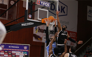 17. kolo TIPOS SBL: BC Prievidza : Slovan Bratislava 67:77 (Ladislav Szibilla)