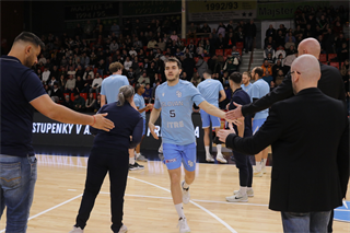 17. kolo TIPOS SBL: BC Prievidza : Slovan Bratislava 67:77 (Ladislav Szibilla)