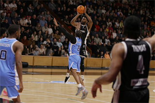 17. kolo TIPOS SBL: BC Prievidza : Slovan Bratislava 67:77 (Ladislav Szibilla)