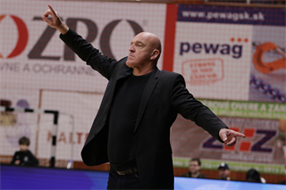 17. kolo TIPOS SBL: BC Prievidza : Slovan Bratislava 67:77 (Ladislav Szibilla)