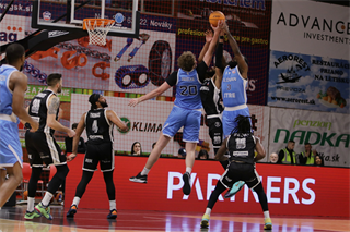 17. kolo TIPOS SBL: BC Prievidza : Slovan Bratislava 67:77 (Ladislav Szibilla)