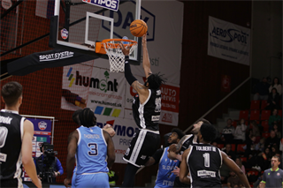 17. kolo TIPOS SBL: BC Prievidza : Slovan Bratislava 67:77 (Ladislav Szibilla)