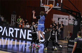 17. kolo TIPOS SBL: BC Prievidza : Slovan Bratislava 67:77 (Ladislav Szibilla)