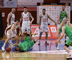 22. SBL BC Prievidza- Patrioti Levice 78:80 (foto: Ladislav Szibilla)