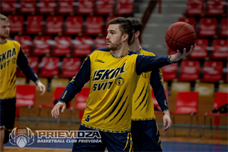 2. zápas BC Prievidza - Iskra Svit 98:82 (foto: Jakub Ruman)