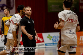 2. zápas BC Prievidza - Iskra Svit 98:82 (foto: Jakub Ruman)