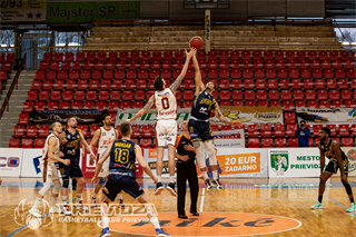 2. zápas BC Prievidza - Iskra Svit 98:82 (foto: Jakub Ruman)