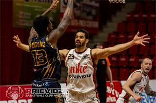 2. zápas BC Prievidza - Iskra Svit 98:82 (foto: Jakub Ruman)