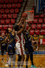 2. zápas BC Prievidza - Iskra Svit 98:82 (foto: Jakub Ruman)