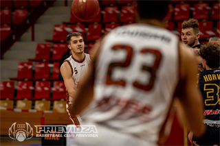 2. zápas BC Prievidza - Iskra Svit 98:82 (foto: Jakub Ruman)