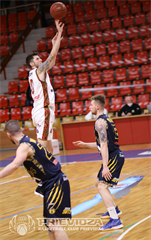 2.zápas BC Prievidza - Iskra Svit 98:82 (foto: Ladislav Szibilla)