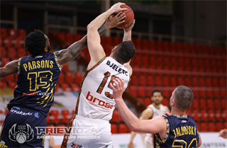 2.zápas BC Prievidza - Iskra Svit 98:82 (foto: Ladislav Szibilla)