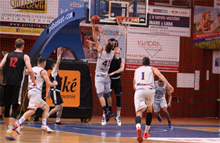 Prípravný zápas - BC Prievidza : Spišskí Rytieri 73:75 (foto: Ladislav Szibilla)