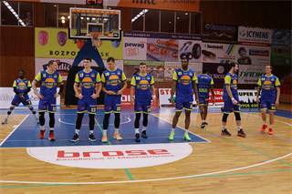 Alpe Adria Cup: BC PRIEVIDZA - BK Sluneta Ústí nad Labem 81:91 (Foto: Ladislav Szibilla)