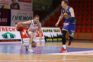 Alpe Adria Cup: BC PRIEVIDZA - BK Sluneta Ústí nad Labem 81:91 (Foto: Ladislav Szibilla)