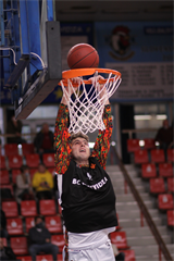 3. Kolo SBL BC Prievidza : MBK Handlová 72:73 (foto: Ladislav Szibilla)