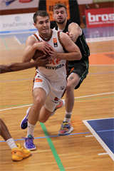 3. Kolo SBL BC Prievidza : MBK Handlová 72:73 (foto: Ladislav Szibilla)