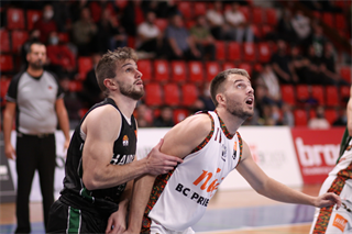 3. Kolo SBL BC Prievidza : MBK Handlová 72:73 (foto: Ladislav Szibilla)