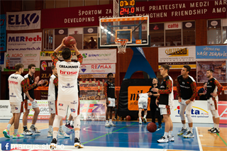 Alpe Adria Cup: BC Prievidza - KK Adra Oil Škrljevo 77:79 (Foto: Marcus Poliak)