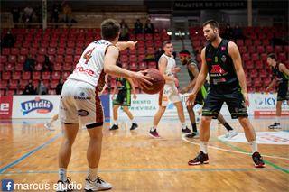 Alpe Adria Cup: BC Prievidza - KK Adra Oil Škrljevo 77:79 (Foto: Marcus Poliak)