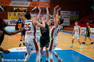 Alpe Adria Cup: BC Prievidza - KK Adra Oil Škrljevo 77:79 (Foto: Marcus Poliak)