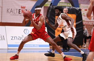 7. Kolo Niké SBL: BC Prievidza - BC Komárno 79:100 (foto: Ladislav Szibilla)