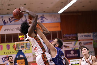 11. Kolo Niké SBL: BC Prievidza - Spišskí Rytieri 58:71 (foto: Ladislav Szibilla)