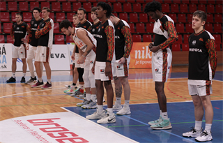 13. Kolo Niké SBL: BC Prievidza - Inter Bratislava 70:79 (foto: Ladislav Szibilla)