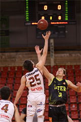 13. Kolo Niké SBL: BC Prievidza - Inter Bratislava 70:79 (foto: Ladislav Szibilla)