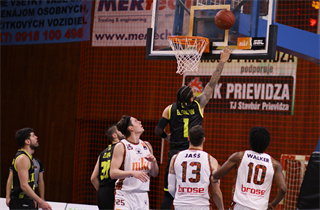 13. Kolo Niké SBL: BC Prievidza - Inter Bratislava 70:79 (foto: Ladislav Szibilla)