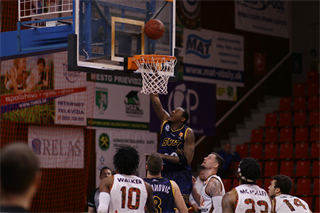 8. Kolo Niké SBL: BC Prievidza - Iskra Svit 88:102 (foto: Ladislav Szibilla)