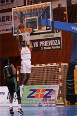 17. Kolo Niké SBL: BC Prievidza - MBK Baník Handlová 90:87 (foto: Ladislav Szibilla)