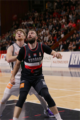 6. Kolo Niké SBL: BC Prievidza - BC Komárno 69:76 (foto: Ladislav Szibilla)	