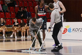 6. Kolo Niké SBL: BC Prievidza - BC Komárno 69:76 (foto: Ladislav Szibilla)	