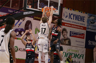 6. Kolo Niké SBL: BC Prievidza - BC Komárno 69:76 (foto: Ladislav Szibilla)	