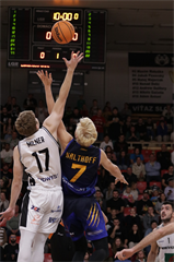 8. Kolo Niké SBL: BC Prievidza - BK Iskra Svit 76:86 (foto: Ladislav Szibilla)	