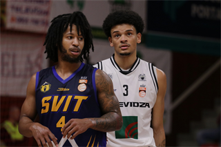 8. Kolo Niké SBL: BC Prievidza - BK Iskra Svit 76:86 (foto: Ladislav Szibilla)	