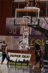 8. Kolo Niké SBL: BC Prievidza - BK Iskra Svit 76:86 (foto: Ladislav Szibilla)	