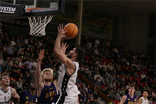 8. Kolo Niké SBL: BC Prievidza - BK Iskra Svit 76:86 (foto: Ladislav Szibilla)	