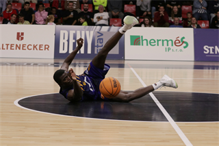 8. Kolo Niké SBL: BC Prievidza - BK Iskra Svit 76:86 (foto: Ladislav Szibilla)	