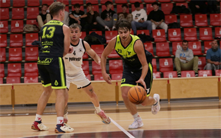 1. liga: BC Prievidza B - BK AS Trenčín U23 107:59 (foto: Ladislav Szibilla)	