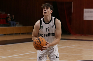 1. liga: BC Prievidza B - BK AS Trenčín U23 107:59 (foto: Ladislav Szibilla)	