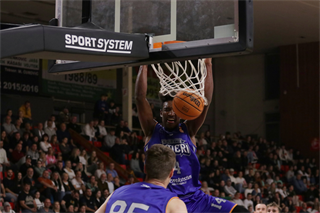 11. Kolo Niké SBL: BC Prievidza - Spišskí Rytieri 79:72 (foto: Ladislav Szibilla)	