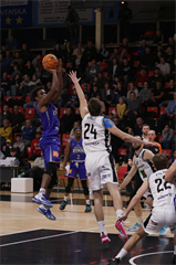 11. Kolo Niké SBL: BC Prievidza - Spišskí Rytieri 79:72 (foto: Ladislav Szibilla)	