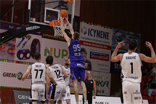 11. Kolo Niké SBL: BC Prievidza - Spišskí Rytieri 79:72 (foto: Ladislav Szibilla)	